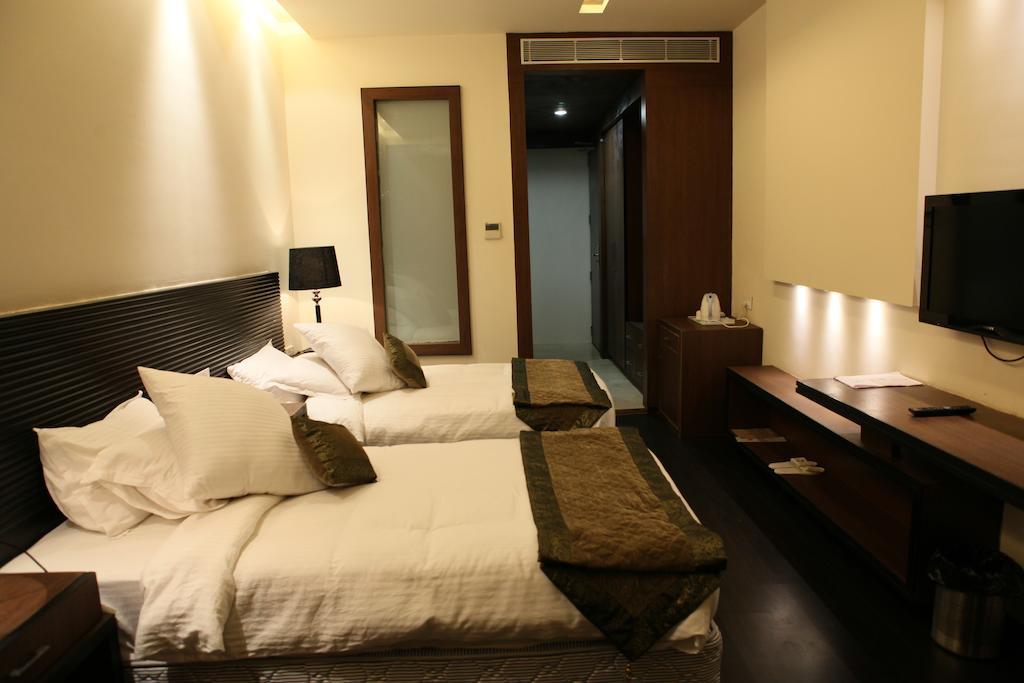 Krome - A - Boutique Hotel Meerut Exterior foto